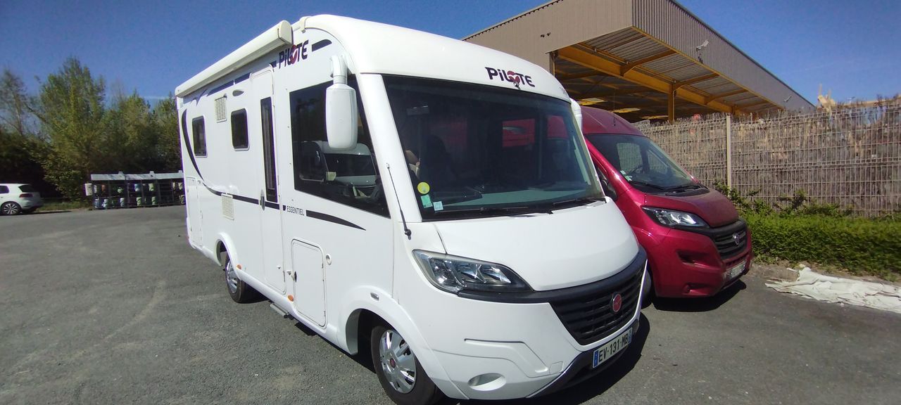 Camping-car PILOTE G650C ESSENTIEL